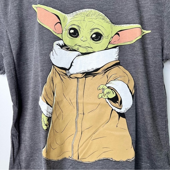 Star Wars Mandalorian Grogu Baby Yoda t-shirt Large - Picture 3 of 4